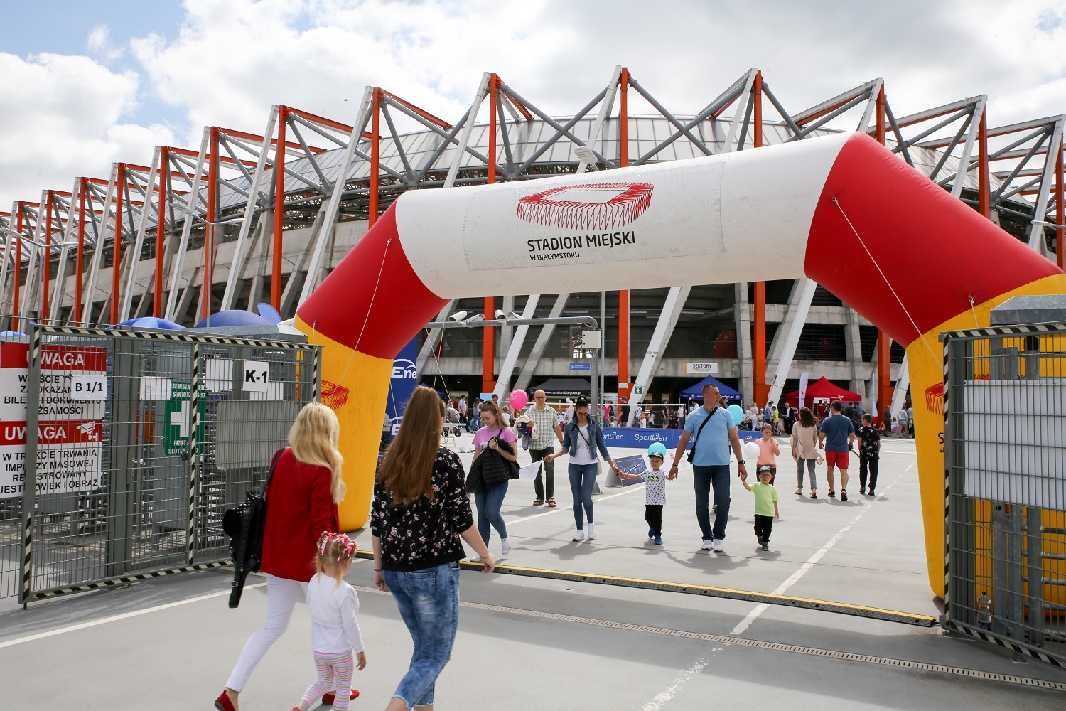 zakończenie wakacji na stadionie miejskim w białymstoku